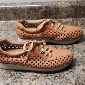 Jeffrey Campbell Havana Last 10K Run Tan Women's Casual Sneakers Size 9.5